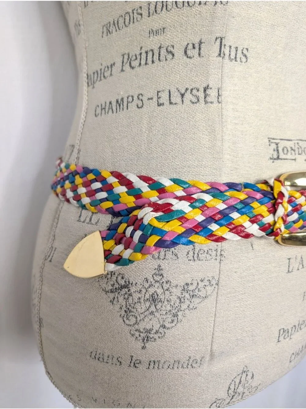 Vintage 90s Chic Braided Belt Medium Color Gold Buckle